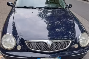 Lancia Lybra 