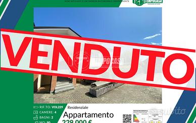 VOLPIANO QUADRILOCALE CON DUE BOX AUTO.