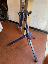 Cavalletto manutenzione biciclette