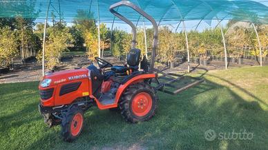 trattore Kubota 260 ore