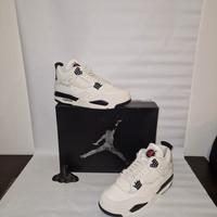 Air Jordan 4 Retro Flight Club