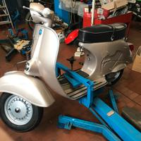 Sollevatore per vespa