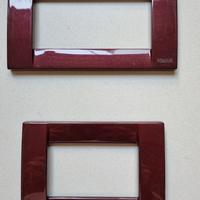 Placche Vimar in metallo colore bordeaux