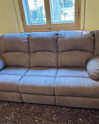Divano tre posti con chaise longue laterali