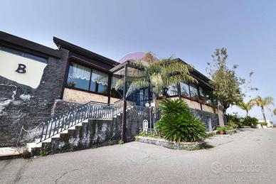 Locale Commerciale - Acireale