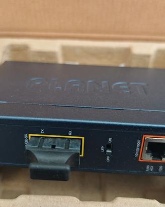 media converter Planet 10-100-1000 PoE+