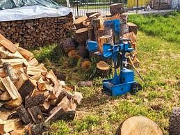 taglio e spacco legna 