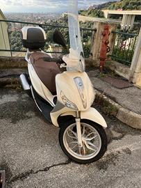 Piaggio Medley 125