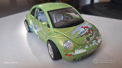 Modellino VW New Beetle.