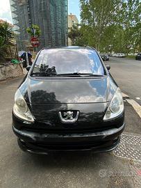 Peugeot 1007