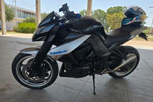 kawasaki z1000 del 2010 leggere bene 