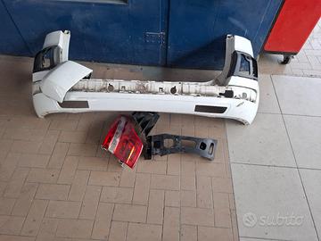 paraurto posteriore citroen c3 picasso e faro post