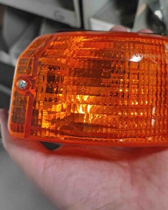 FANALE ARANCIO ANTERIORE SX AUDI QUATTRO 1980 OE 4
