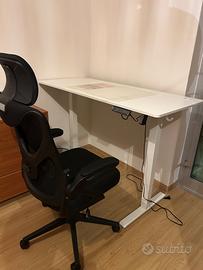 Scrivania altezza regolabile (motore) e sedia