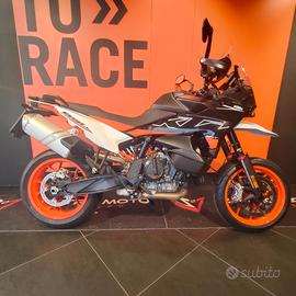 KTM 890 SMT (2025)