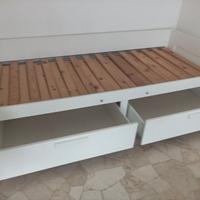 letto singolo e matrimoniale con cassettoni