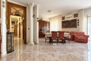 5 LOCALI A MANFREDONIA