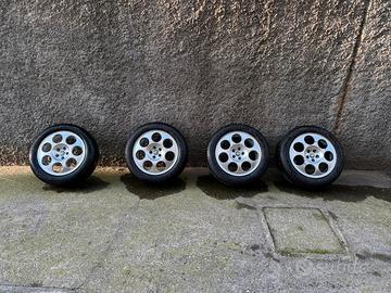 Pneumatici e cerchi in lega Alfa Romeo