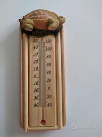 Termometro in legno con tartaruga