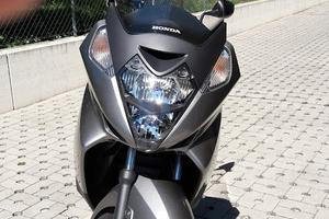 Honda Silver Wing 400