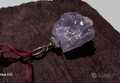 Ciondolo in argento con ametista 