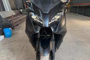 YAMAHA T-MAX