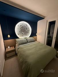 Luna realizzata a mano