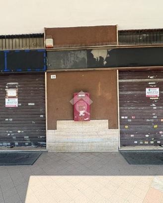 NEGOZIO A BORGARO TORINESE