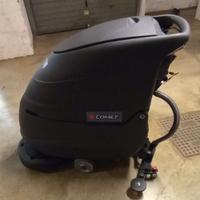 Lavasciuga pavimenti a  batteria