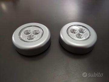Coppia di lampade led a pulsante