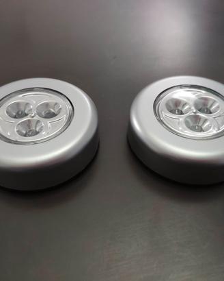 Coppia di lampade led a pulsante