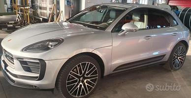PORSCHE Macan 2.0