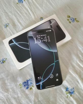 Scambi.o Iphone 16 Pro Max bianco 256gb