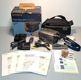 VIDEOCAMERA VIDEO8 SONY CCD-TRV30E PAL COME NUOVA