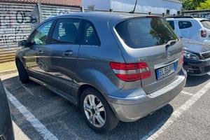 Mercedes  classe b 180
