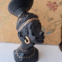 Busto di porcellana donna Masai 
