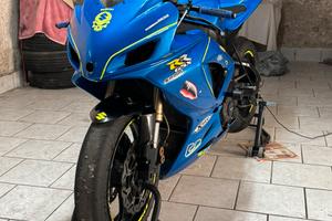 Suzuki GSX R k6 600cc PISTA.