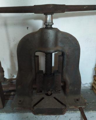 pressa manuale