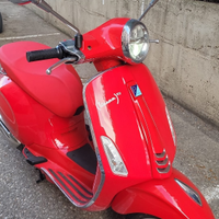 Vespa Primavera 125cc Edizione (Red)