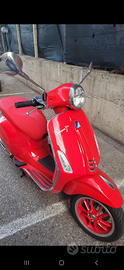 Vespa Primavera 125cc Edizione (Red)