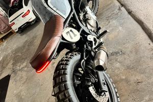 Moto cafe racer