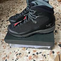 Arcteryx acrux Nuovo Scarponi trekking size 44