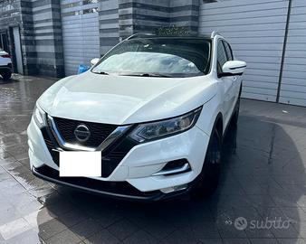 Nissan Qashqai 1.5 dCi 85 kW 115 CV Autocarro