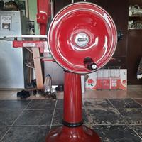 Affettatrice Berkel anni 50 con piedistallo