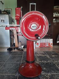 Affettatrice Berkel anni 50 con piedistallo