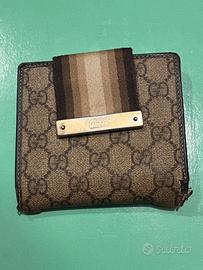 Portafoglio Gucci supreme