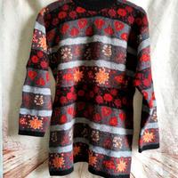 Maglione lungo in lana a righe fantasia jacquard