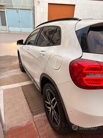 Merceded GLA200 d 4Matic