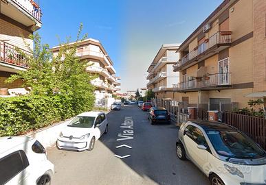 Centocelle trilocale con balcone