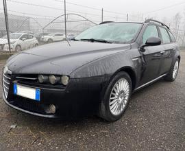 ALFA ROMEO 159 1.9 JTDm 16V Sportwagon Distincti